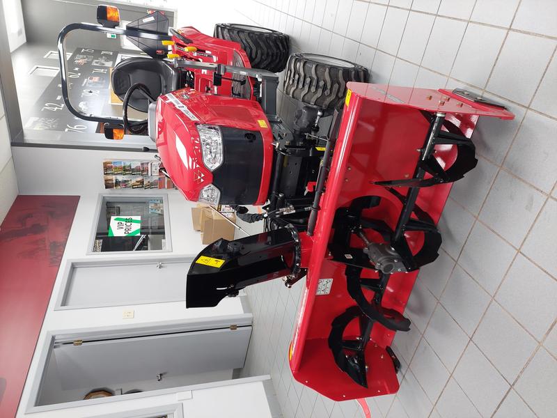 Tractors  GC1723EH Snow blower PACKAGE Photo